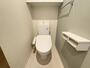 トイレ　写真は別号室