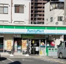コンビニ　ファミリーマート鷺洲五丁目店（コンビニ）まで247m