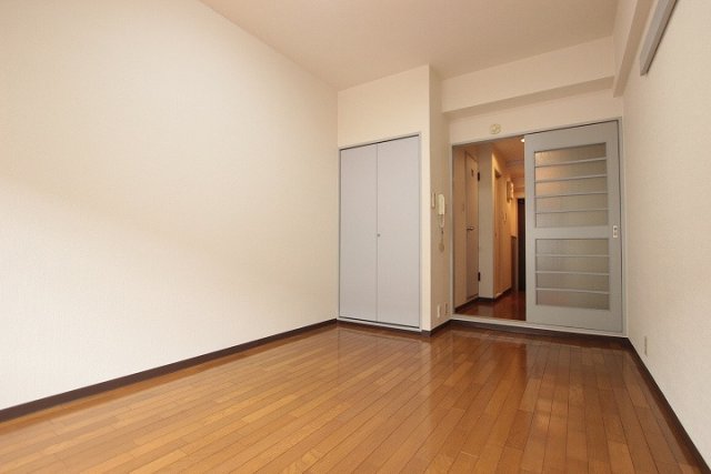 居室・リビング　別号室の写真です。