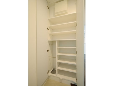 収納　※別部屋の参考写真です。