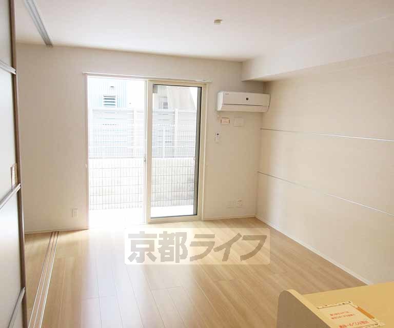 居室・リビング　明るいお部屋です