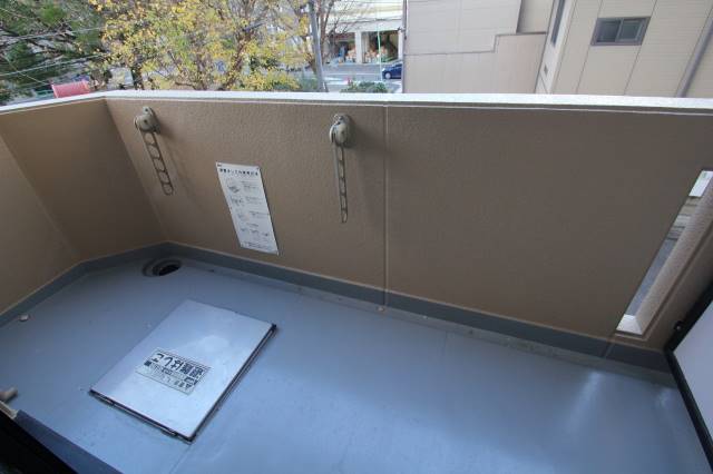 バルコニー　２０４号室内装写真参照