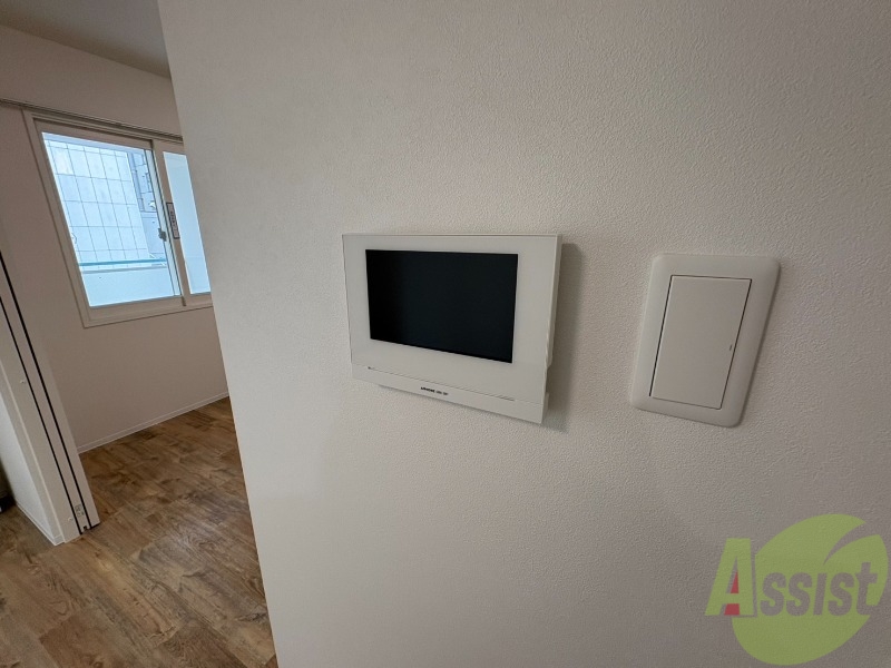 セキュリティ　ＴＶモニター付インターホンです。来客者の顔が見えるので安心！