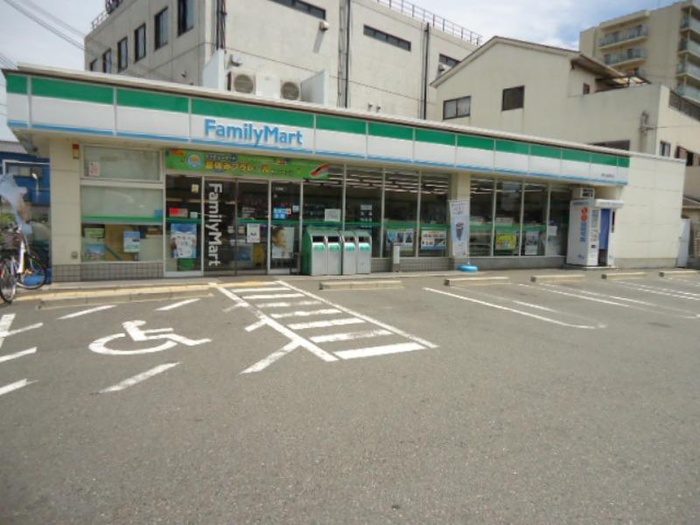 コンビニ　ファミリーマート 堺七道東町店（コンビニ）まで400m
