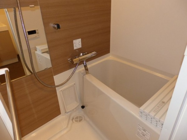 バス・シャワールーム　バス