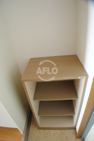 収納　サンガ梅田　シューズボックス