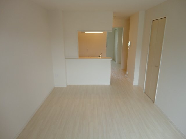 居室・リビング　ＬＤＫ（12.6帖）