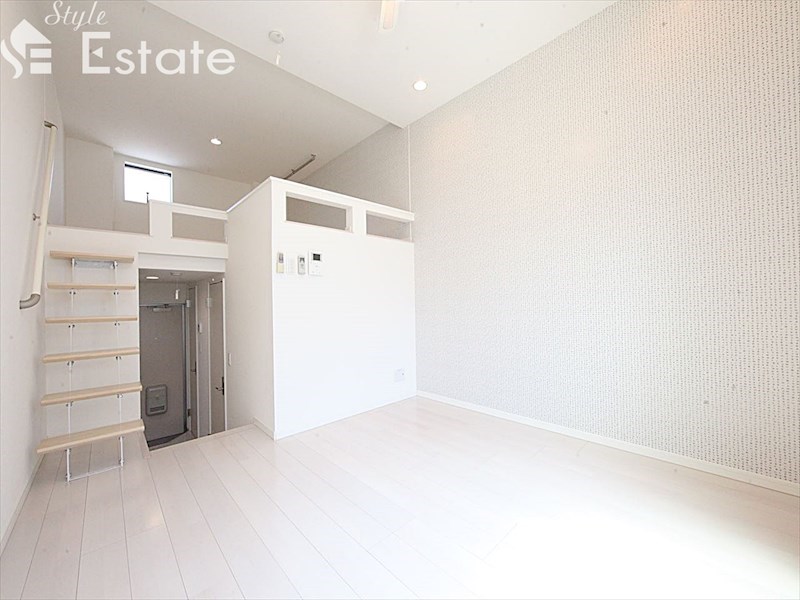 居室・リビング　内装