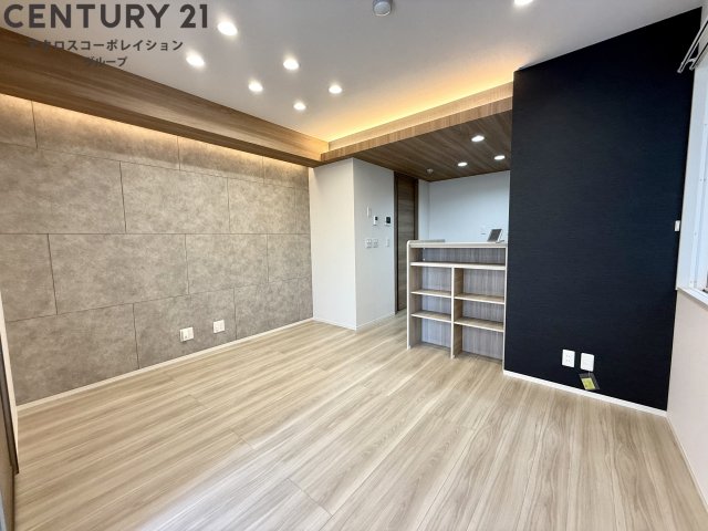 居室・リビング　エアコン付きの10.3帖のLDK☆