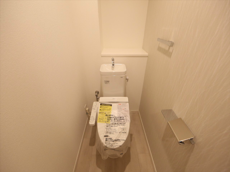 トイレ　温水洗浄暖房便座