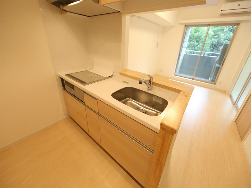 キッチン　カウンターキッチン　ＩＨ3口コンロ　グリル付