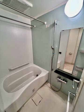 バス・シャワールーム　■浴室暖房乾燥機能付きバス♪■追焚機能あり！