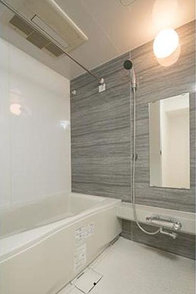 バス・シャワールーム　同マンション別部屋参照。