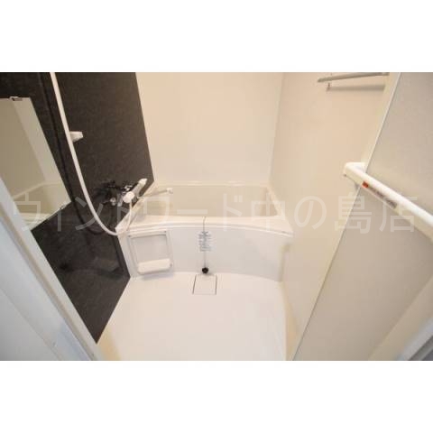 バス・シャワールーム　詳細は、ウィンドワード中の島店までご相談下さい。