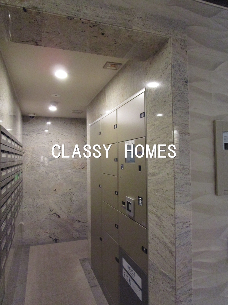 その他共有部分　2016年竣工　コンシェリア品川ザレジデンス：宅配ボックス