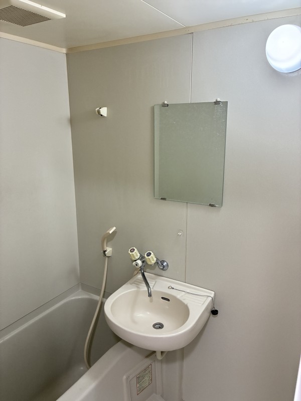 バス・シャワールーム　日々の疲れを癒すお風呂付です