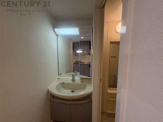 洗面設備　独立洗面化粧台付き！