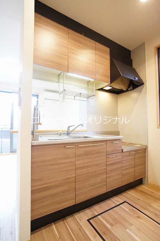 キッチン　ご家族との会話が弾むカウンター付き対面式キッチン！