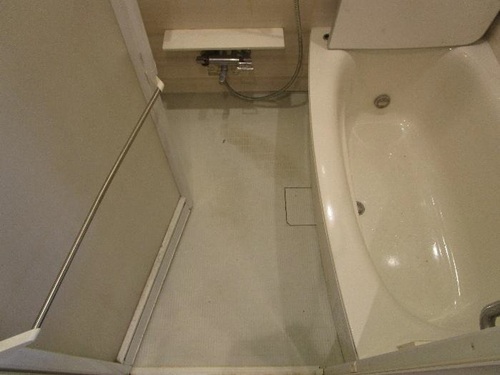 バス・シャワールーム　浴室