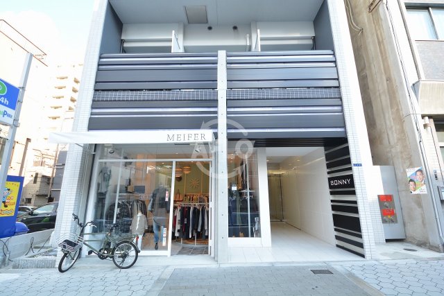 建物外観　BONNY　エントランス