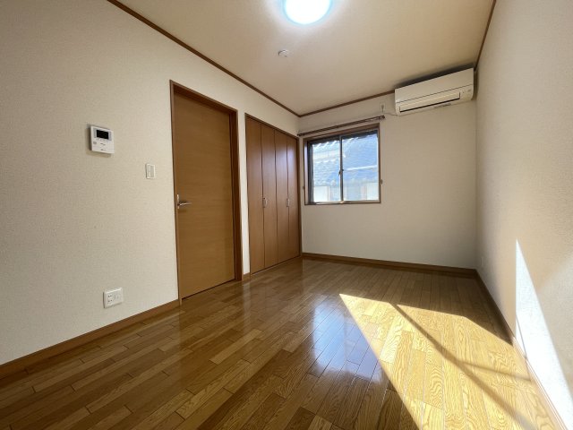 E.Tささやまの居間写真