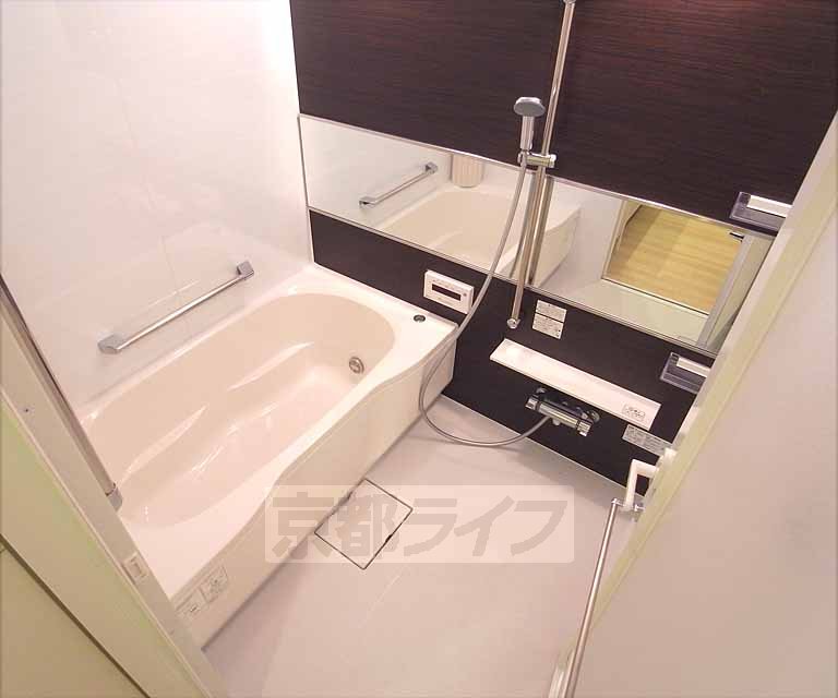 バス・シャワールーム　追炊き機能付き