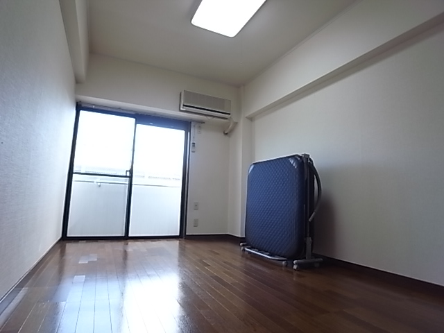 居室・リビング　洋室部分。