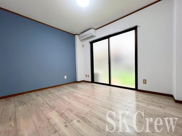 居室・リビング　別号室の写真です