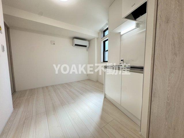 居室・リビング　画像は別部屋のものです。相違がある場合、現況優先。