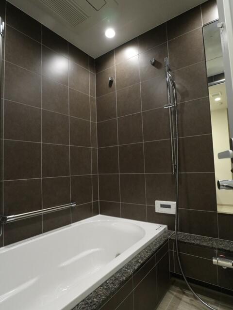 バス・シャワールーム　※写真は同タイプ住戸です。