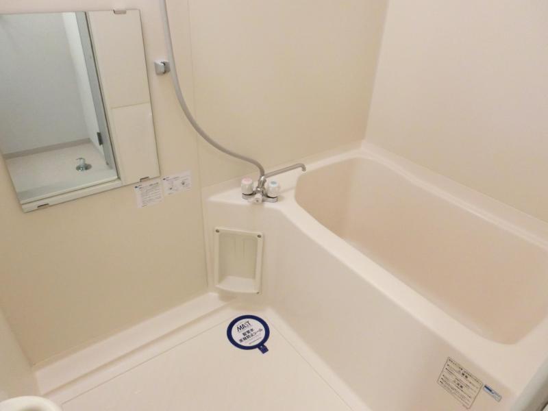 バス・シャワールーム　同タイプの写真です。