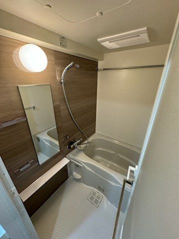 バス・シャワールーム　バス