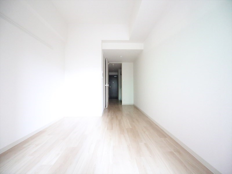 居室・リビング　洋室8.5帖　ウォークインクローゼット（収納充実してます）