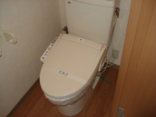トイレ　シャワー付トイレ