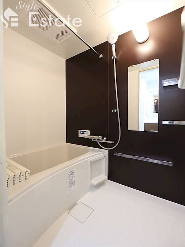 バス・シャワールーム　バスルーム