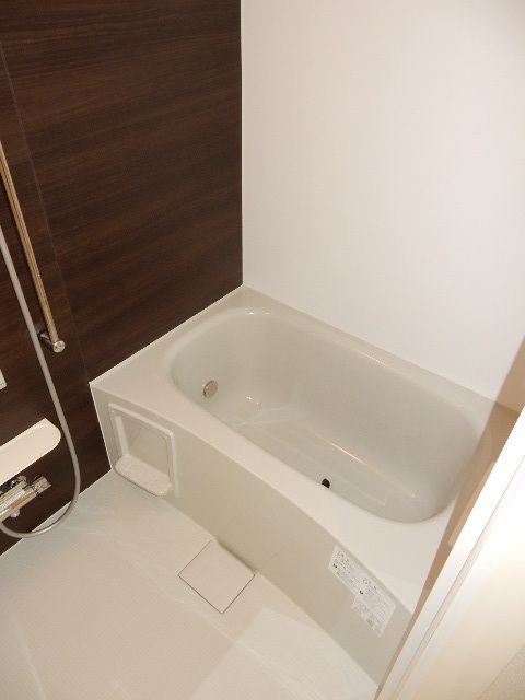 バス・シャワールーム　★広々としたバスルーム★