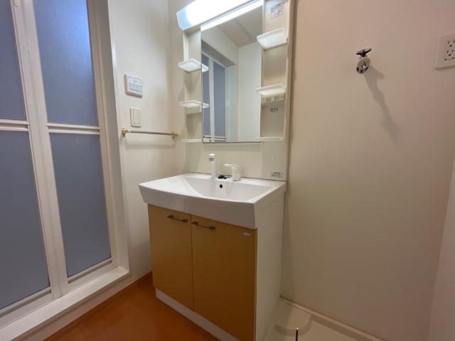 洗面設備　洗髪洗面化粧台