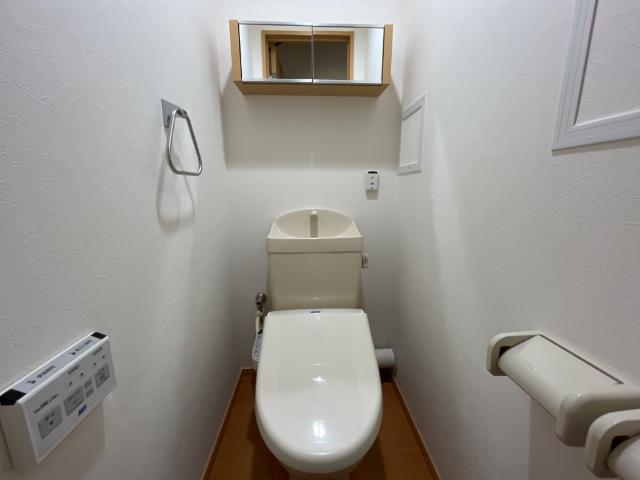 トイレ　シャワー付トイレ