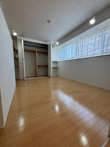 居室・リビング　※別部屋参考画像です。