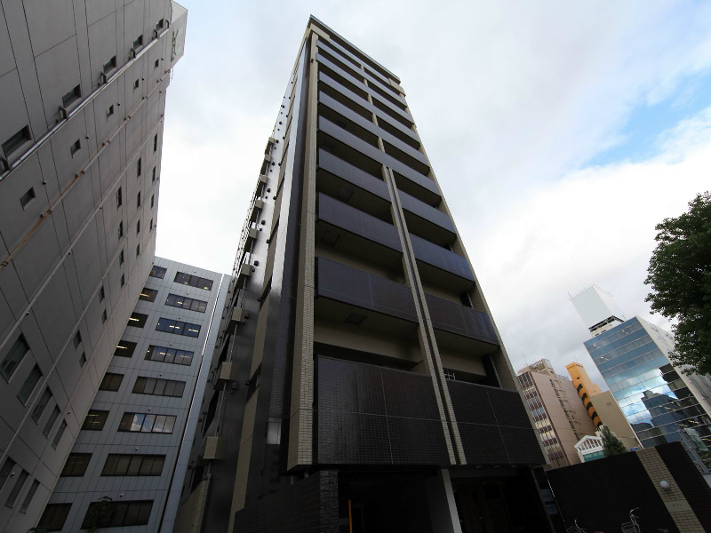 建物外観　外観　全部屋角部屋　宅配ＢＯＸ付　防犯カメラ　オートロック付
