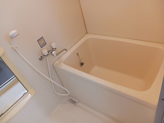 バス・シャワールーム　日々の疲れを癒すお風呂付です