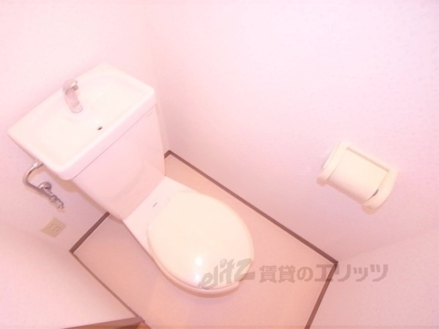 トイレ　独立したトイレは落ち着きますね