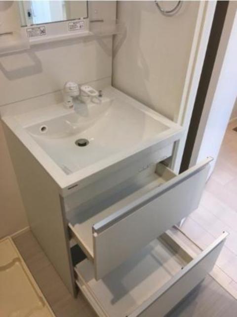 洗面設備　同仕様参考写真