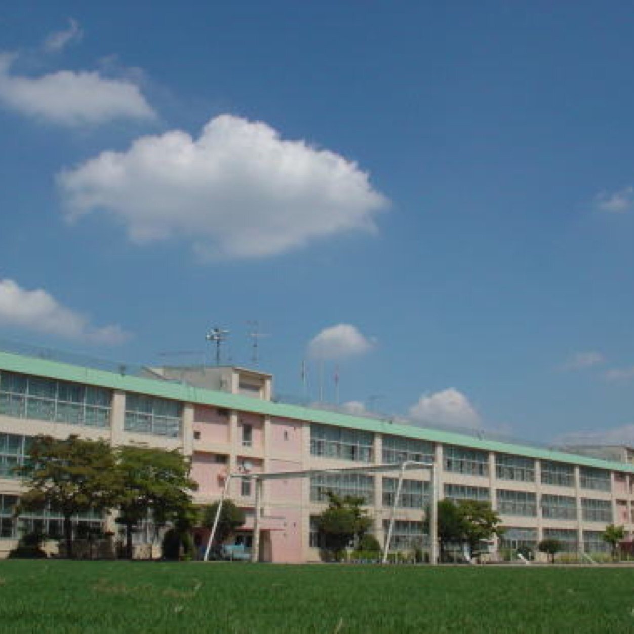 小学校　昭島市立拝島第二小学校（小学校）まで629m