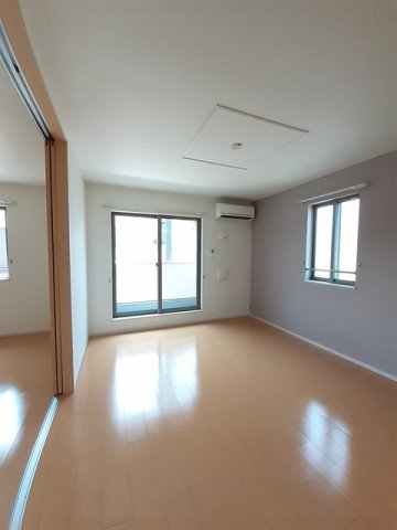 居室・リビング　居間です