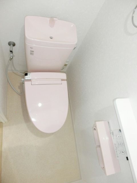 トイレ　ウォシュレット付きのトイレです