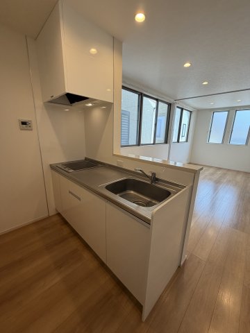 キッチン　※クリーニング前の写真です。