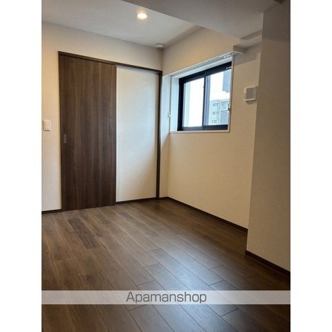 プレディアコート北千住の居間写真