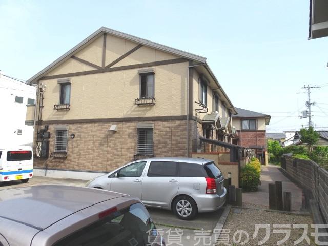 建物外観　閑静な住宅街です♪