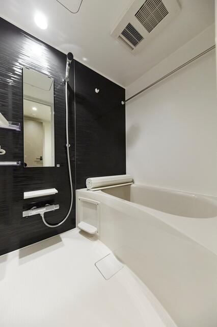 バス・シャワールーム　※写真は同タイプ住戸です。